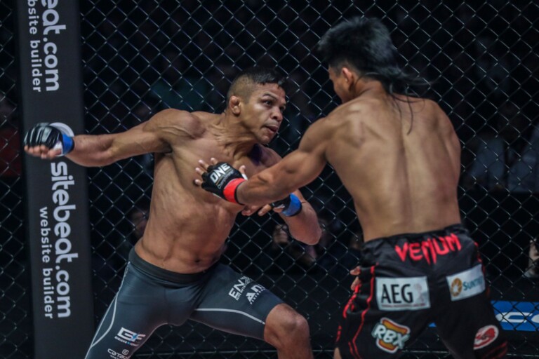 Bibiano Fernandes regains the ONe Bantamweight World Title from Kevin Belingon