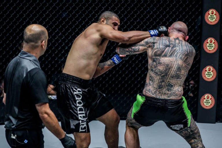 Anderson Silva knocks out Aundre Meunier