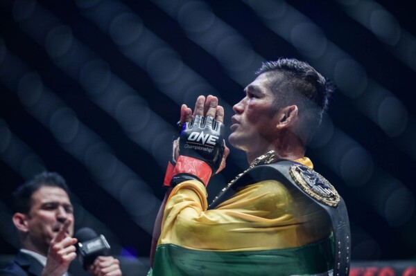 one world champion aung la n sang