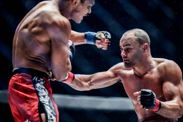 Eddie Alvarez VID_2399 600x400