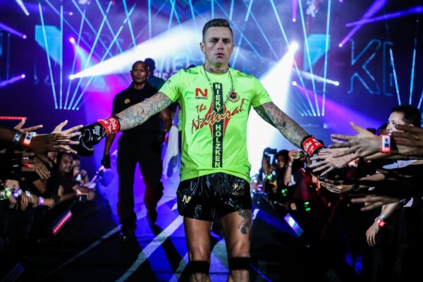 Nieky Holzken makes his way to the ring to compete.