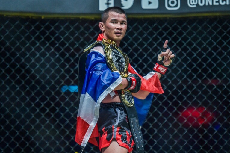 ONE Bantamweight Muay Thai World Chamion Nong-O Gaiyanghadao