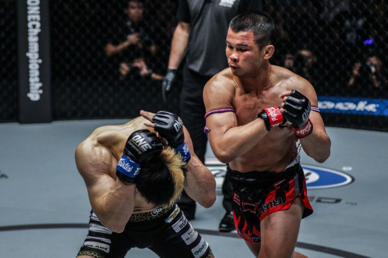 ONE Bantamweight Muay Thai World Champion Nong-O punches Hiroaki Suzuki