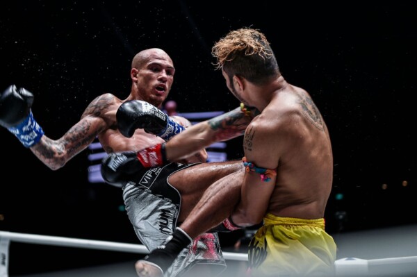 Samy Sana Upsets Yodsanklai In Kickboxing World Grand Prix War