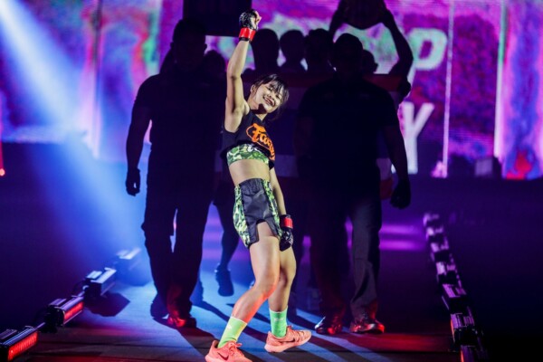 Two-Sport ONE World Champion Stamp Fairtex dances her way to the ring
