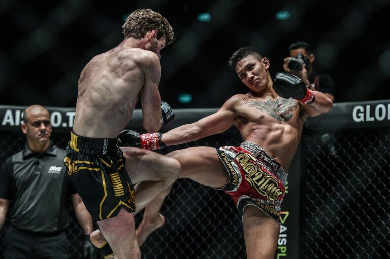 Bangpleenoi Petchyindee Academy defeats Lian Nolan at DREAMS OF GOLD