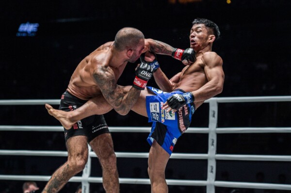 Daichi Takenaka and Leandro Issa exchange strikes at ONE: DAWN OF HEROES.