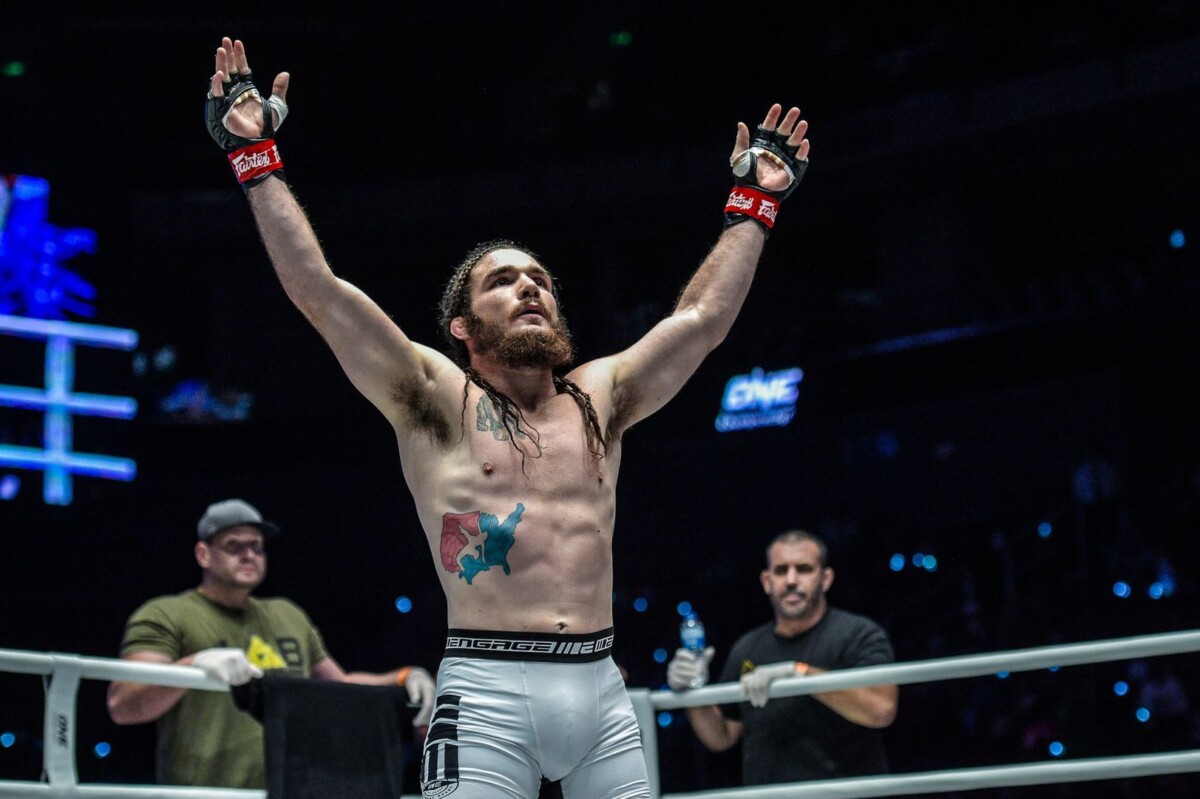 American martial arts star James Nakashima is introduce to Manila, Philippines