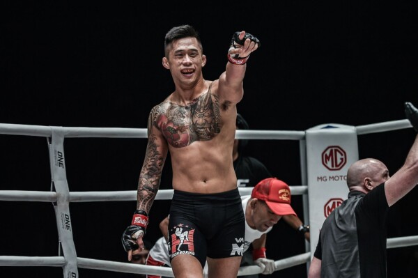 Martin Nguyen celebrates his TKO victory at ONE: DAWN OF HEROES.