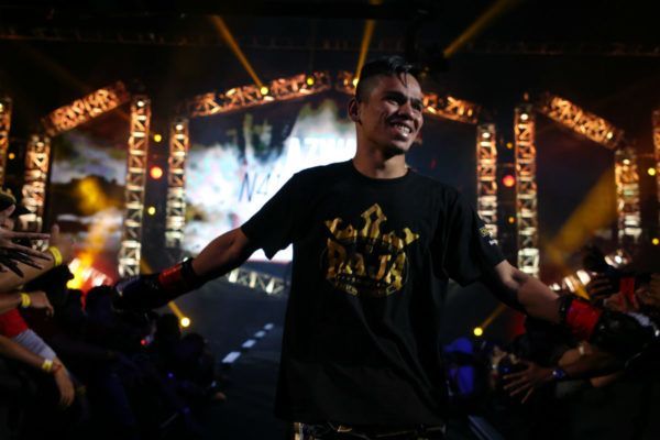 Muay Thai Star Azwan Che Wil makes his entrance