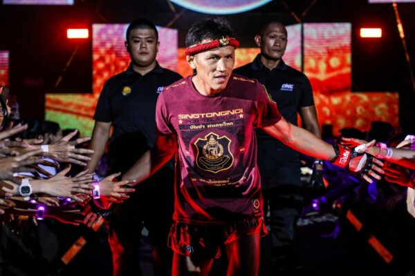 Singtongnoi Por Telakun IMGL0613 600x400