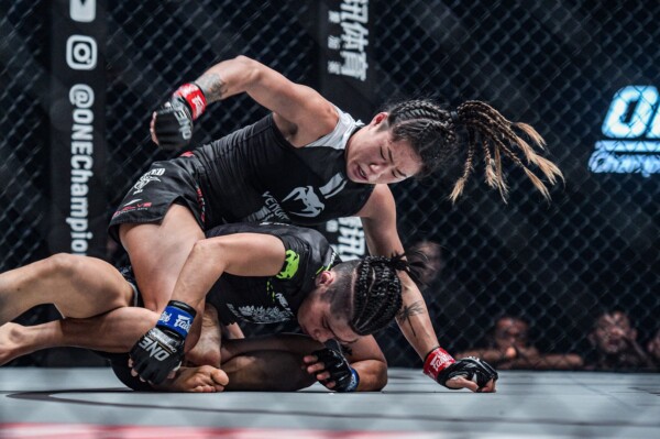 Angela Lee defeats Xiong Jing Nan at ONE CENTURY YK 8769 600x399