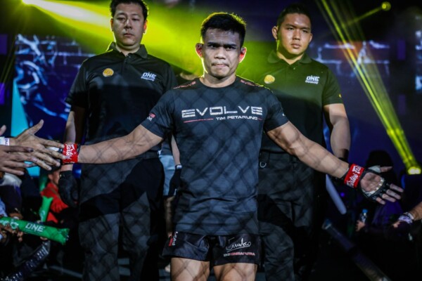 Indonesian MMA star Eko Roni Saputra makes his entrance at ONE DAWN OF VALOR