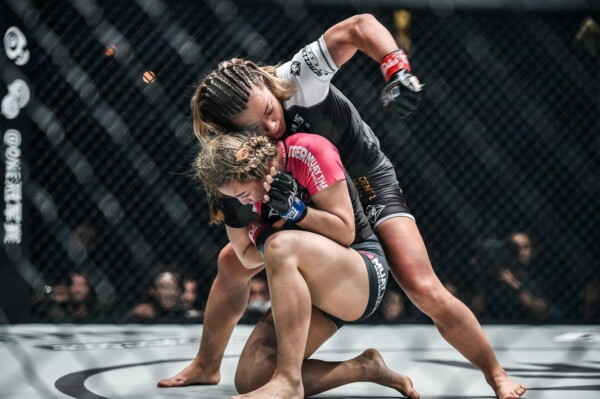 Itsuki Hirata defeats Rika Ishige at ONE CENTURY