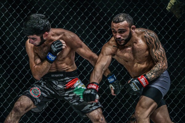 John Lineker defeats Muin Gafurov at ONE DAWN OF VALOR DA D4X_1299 600x399