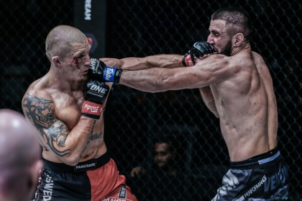 Kiamrian Abbasov defeats Zebaztian Kadestam at ONE DAWN OF VALOR DC DUX_2801 600x400