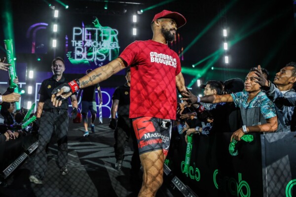 Pieter Buist makes his entrance at ONE DAWN OF VALOR