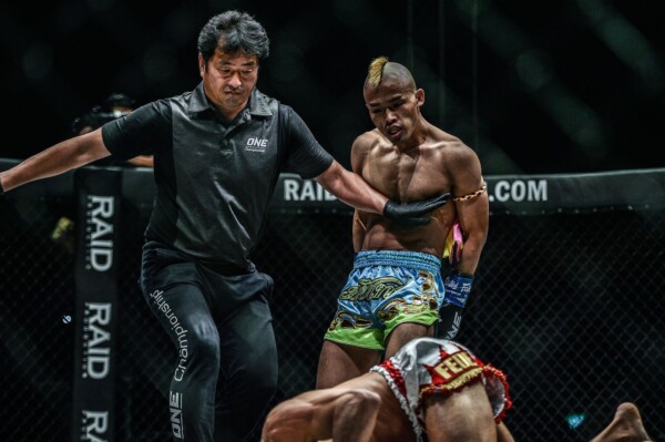Wang Junguang defeats Federico Roma at ONE DAWN OF VALOR DA D4X_1573 600x399
