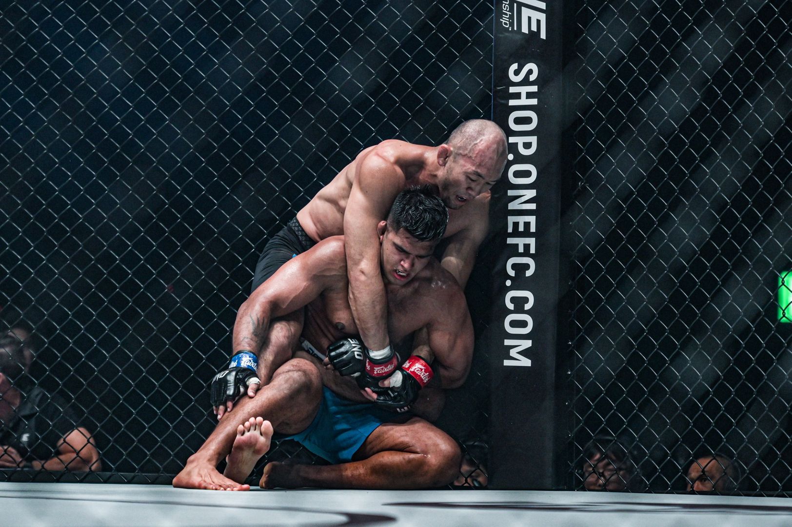 Yushin Okami defeats Agilan Thani at ONE CENTURY YK 0477