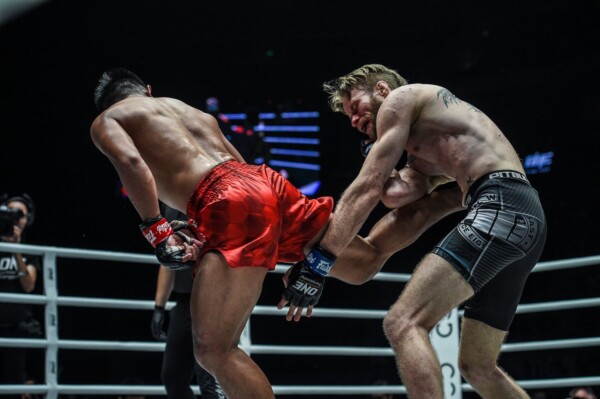 Geje Eustaquio defeats Toni Tauru at ONE MASTERS OF FATE