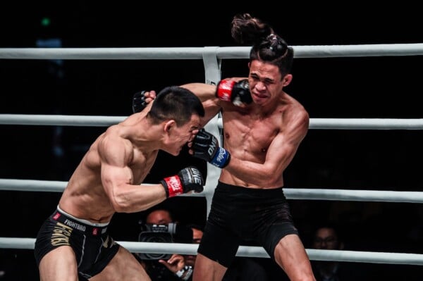 Jeremy Miado defeats Miao Li Tao at ONE AGE OF DRAGONS YK 7069 600x399