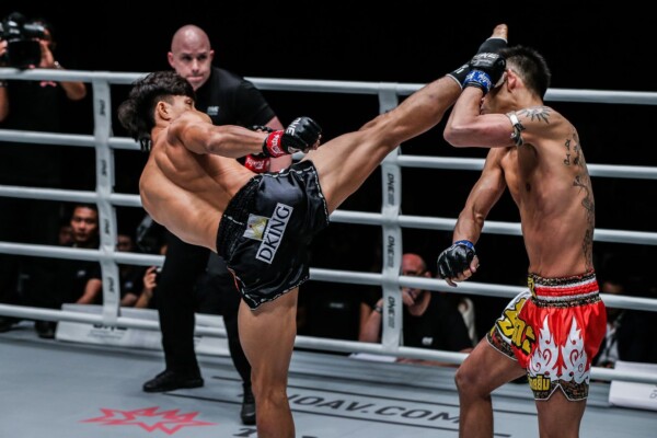 Nguyen Tran Duy Nhat defeats Yuta Watanabe at ONE EDGE OF GREATNESS DUX 0346 600x400