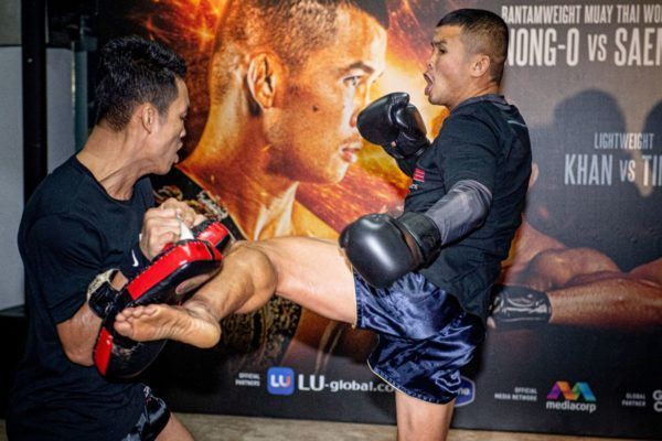 Nong O Gaiyanghadao at ONE EDGE OF GREATNESS open workout AAA_9294 600x400