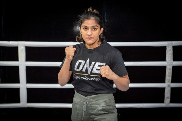 Ritu Phogat ONE AGE OF DRAGONS Open Workout AAA_1736 600x400