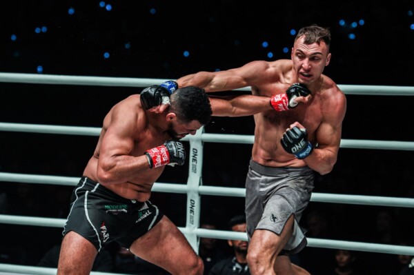 Roman Kryklia defeats Tarik Khbabez at ONE AGE OF DRAGONS YK 7754 600x399
