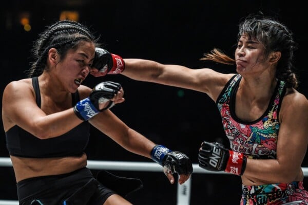 Stamp Fairtex vs. Bi Nguyen at ONE: MASTERS OF FATE in Manila, Philippines