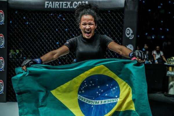 Following her successful debut, Rayane Bastos waves the Brazilian flag