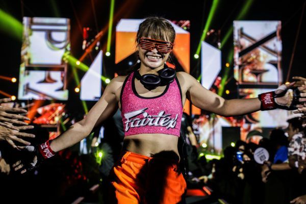 Thai superstar Stamp Fairtex dances her way to the ring