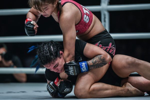 Stamp Fairtex defeats Puja Tomar at ONE A NEW TOMORROW DA D4X_5319 600x399
