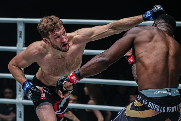 Reinier De Ridder defeats Leandro Ataides ONE WARRIOR'S CODE