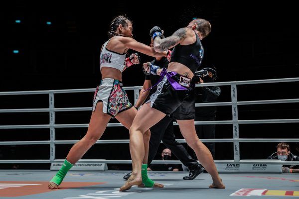 Wondergirl Fairtex fights Brooke Farrell in a Muay Thai bout at ONE: NO SURRENDER III
