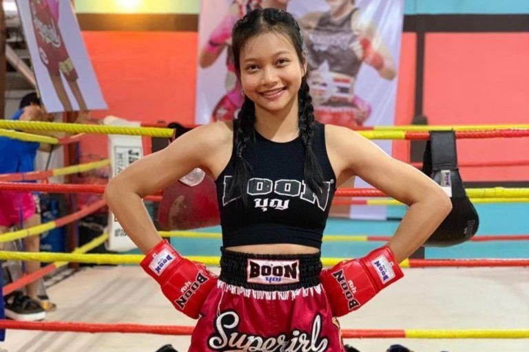 Supergirl Jaroonsak Muaythai at the gym
