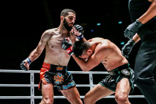 Yurik Davtyan battles Bangpleenoi Petchyindee Academy in a Muay Thai fight at ONE: A NEW BREED III