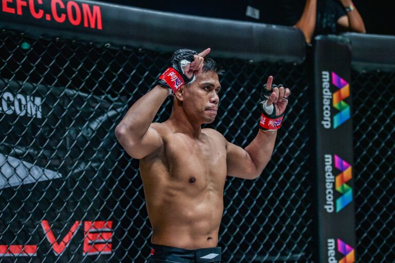 Live action shots of MMA fighters Eko Roni Saputra and Murugan Silvarajoo from ONE: REIGN OF DYNASTIES on 9 October!