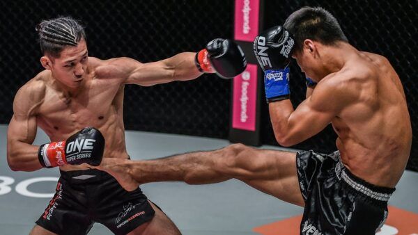 one reign of dynasties ii fight highlights 600x338