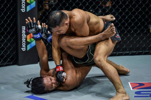 Indonesia MMA star Eko Roni Saputra fights Ramon Gonzales at ONE: INSIDE THE MATRIX II in Singapore