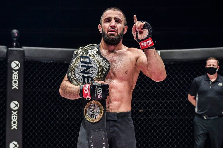 Kyrgyzstan MMA star Kiamrian Abbasov fights American athlete James Nakashima at ONE: INSIDE THE MATRIX II in Singapore