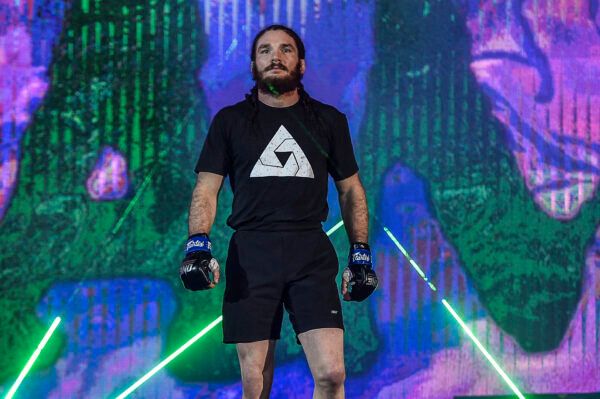 Kyrgyzstan MMA star Kiamrian Abbasov fights American athlete James Nakashima at ONE: INSIDE THE MATRIX II in Singapore