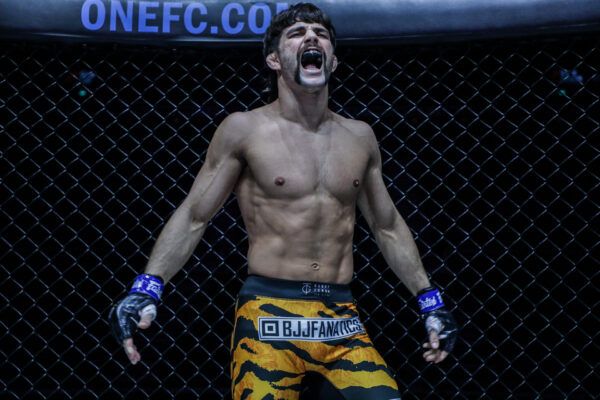 MMA stars Garry Tonon and Koyomi Matsushima fight at ONE: BIG BANG
