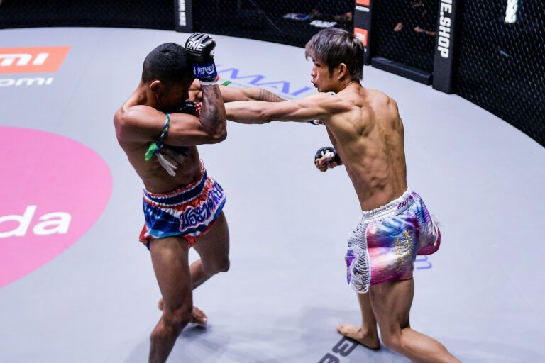 Exclusive photos from Japanese star Momotaro and Brazilian striker Walter Goncalves’ Muay Thai fight at ONE: COLLISION COURSE II on 25 December