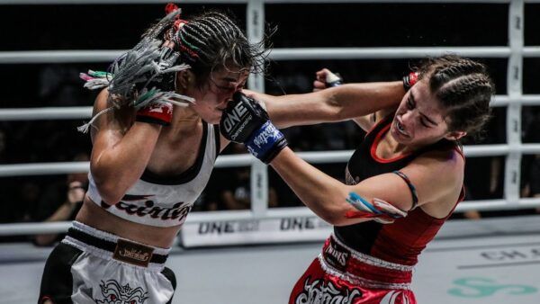 5 minutes of alma juniku throwing down with stamp fairtex 600x338
