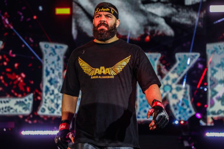 MMA Fight: Kang Ji Won fights Amir Aliakbari at ONE: FISTS OF FURY II