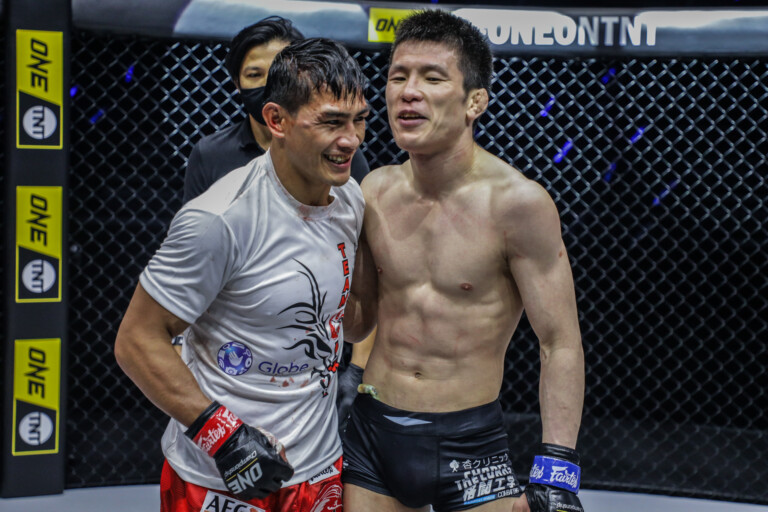 Pictures from the fight between Eduard Folayang and Shinya Aoki from "ONE on TNT IV"