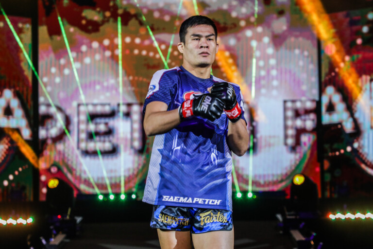 Scenes from the ONE: FULL BLAST II main event between Saemapetch Fairtex and Kulabdam Sor. Jor. Piek Uthai