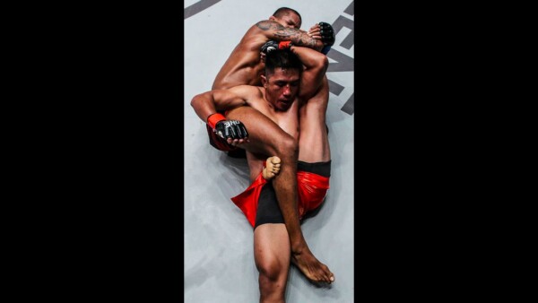 a crazy submission attempt from adriano moraes 600x338