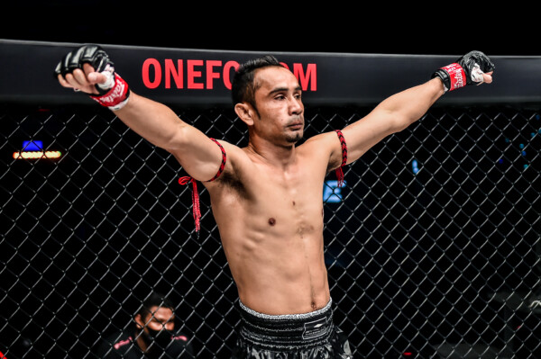 Pictures from the ONE Muay Thai Strawweight World Title fight between Sam-A and Prajanchai